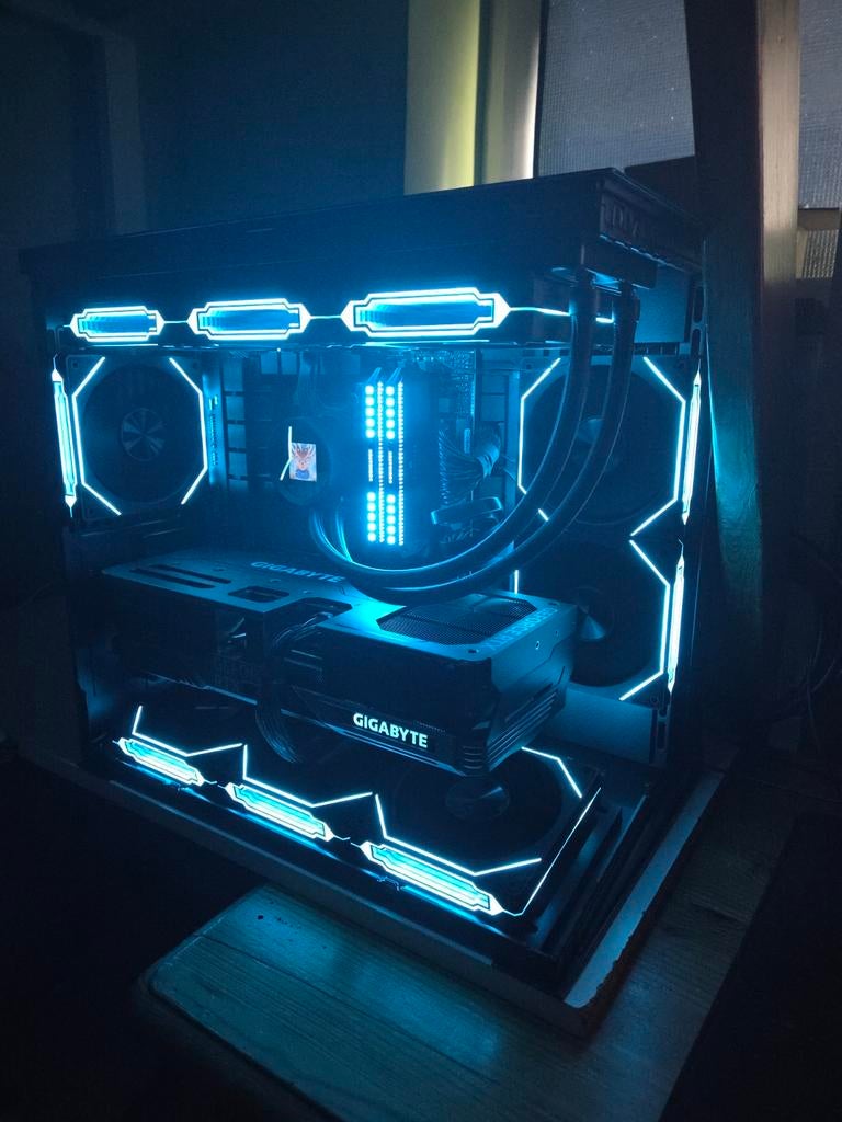 Gaming pc Rtx 4080 super, warranty., Computers en Software, Desktop Pc's, Nieuw, 4 Ghz of meer, SSD, 32 GB, Met videokaart, Gaming