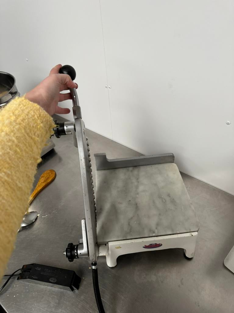 Kaashakker Unika, Ophalen