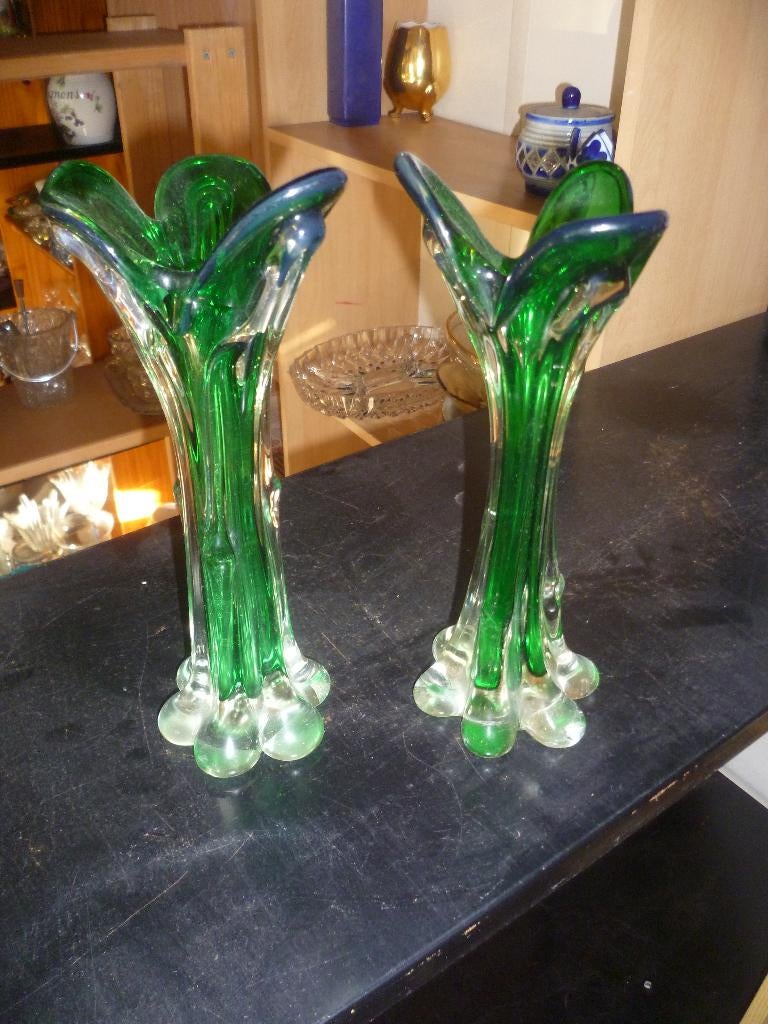 2 MOROU VAZEN, Ophalen