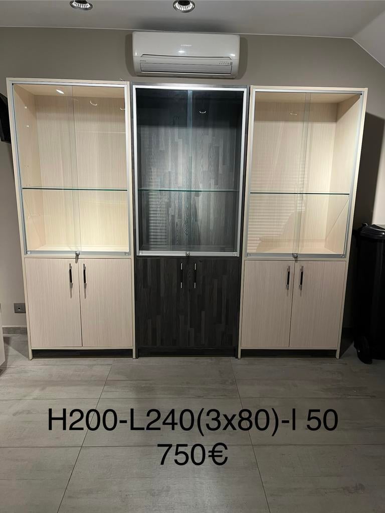 Ameublement pour magasin/bijouterie, Enlèvement