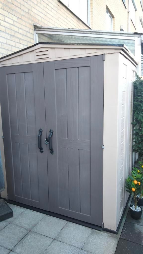 Tuinhuis keter ( goede staat ) 2 rekken inclusief, Tuin en Terras, Ophalen, Tuinhuis