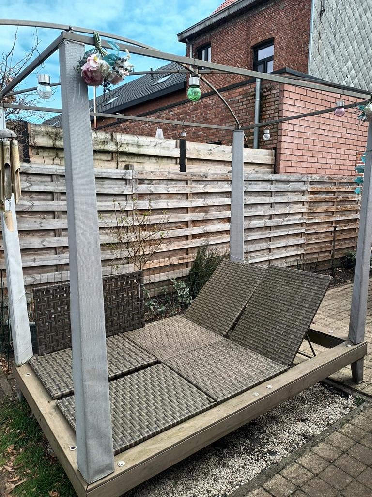 Gereserveerd Relax bank voor 2 personen met hemel, Tuin en Terras, Overkappingen, Ophalen