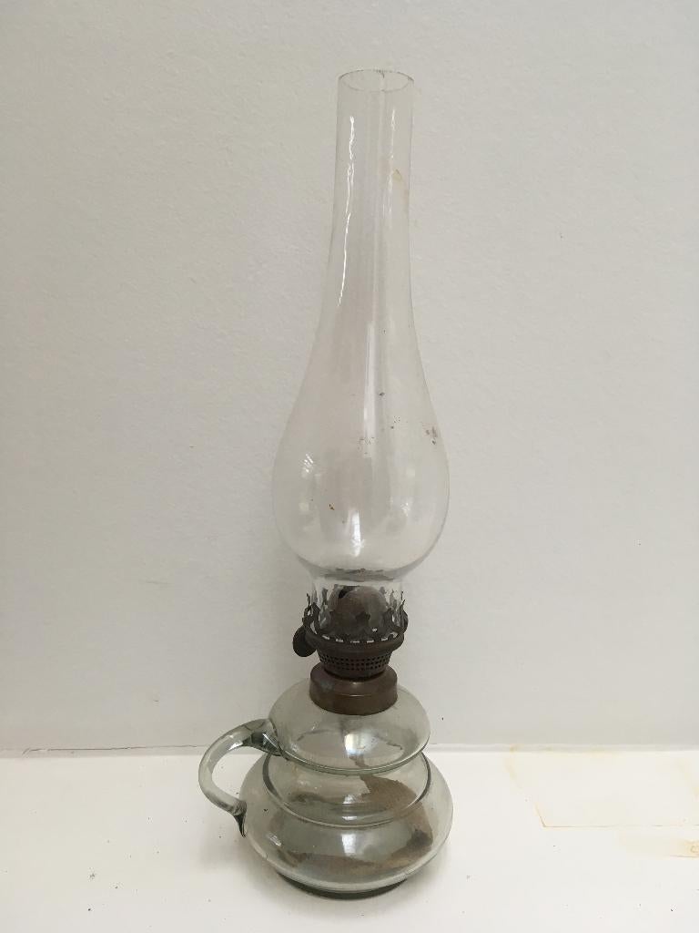 Lampe à pétrole en verre, Enlèvement