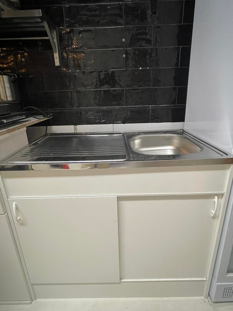 Meubel met spoelbak en schuifdeuren, Ophalen, Zo goed als nieuw, Wit