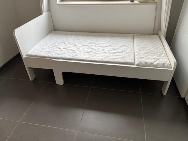 IKEA slakt meegroeibed 80x200cm met lattenbodem en matras, Ophalen, Lattenbodem