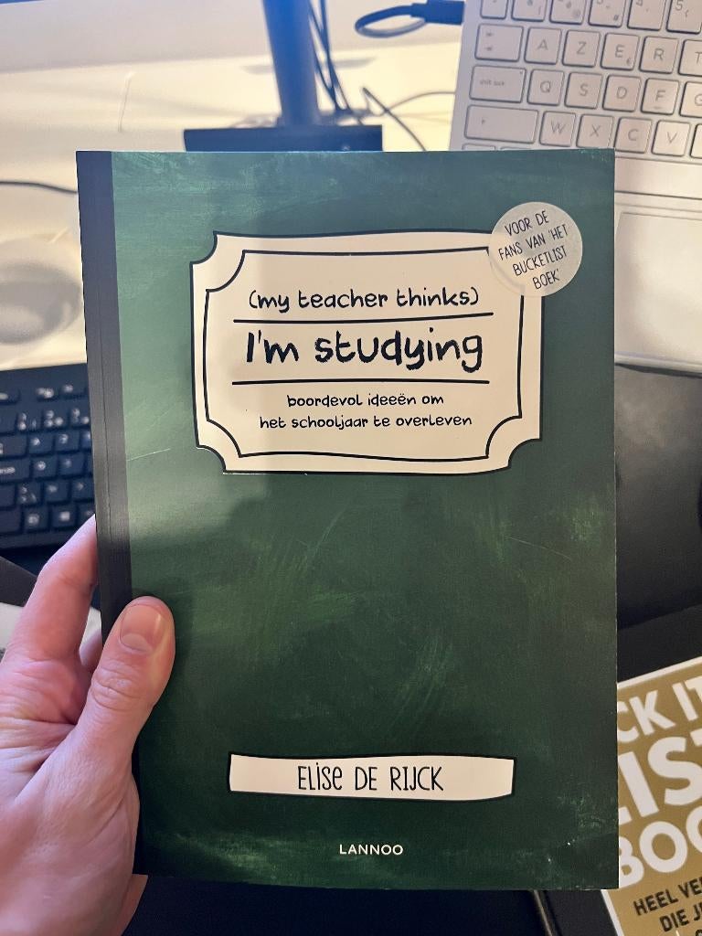 My teacher thinks I'm studying - NIEUW, Overige typen, Nieuw, Ophalen of Verzenden, Elise de Rijck