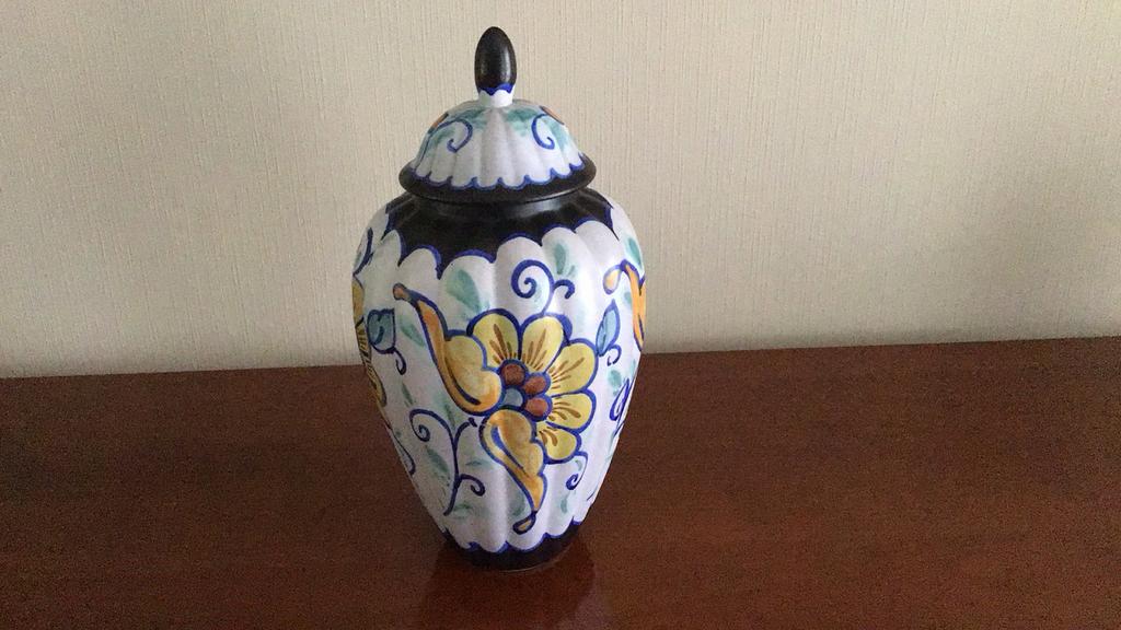 Gouda vaas hand geschilderd, Antiek en Kunst, Ophalen