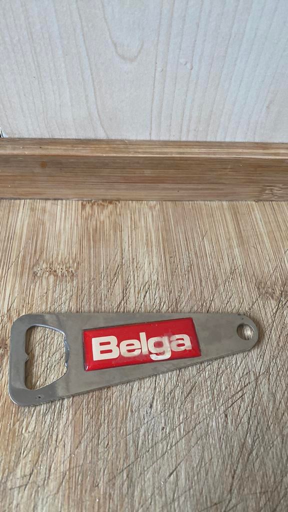 Ancien ouvre bouteille Belga, Collections