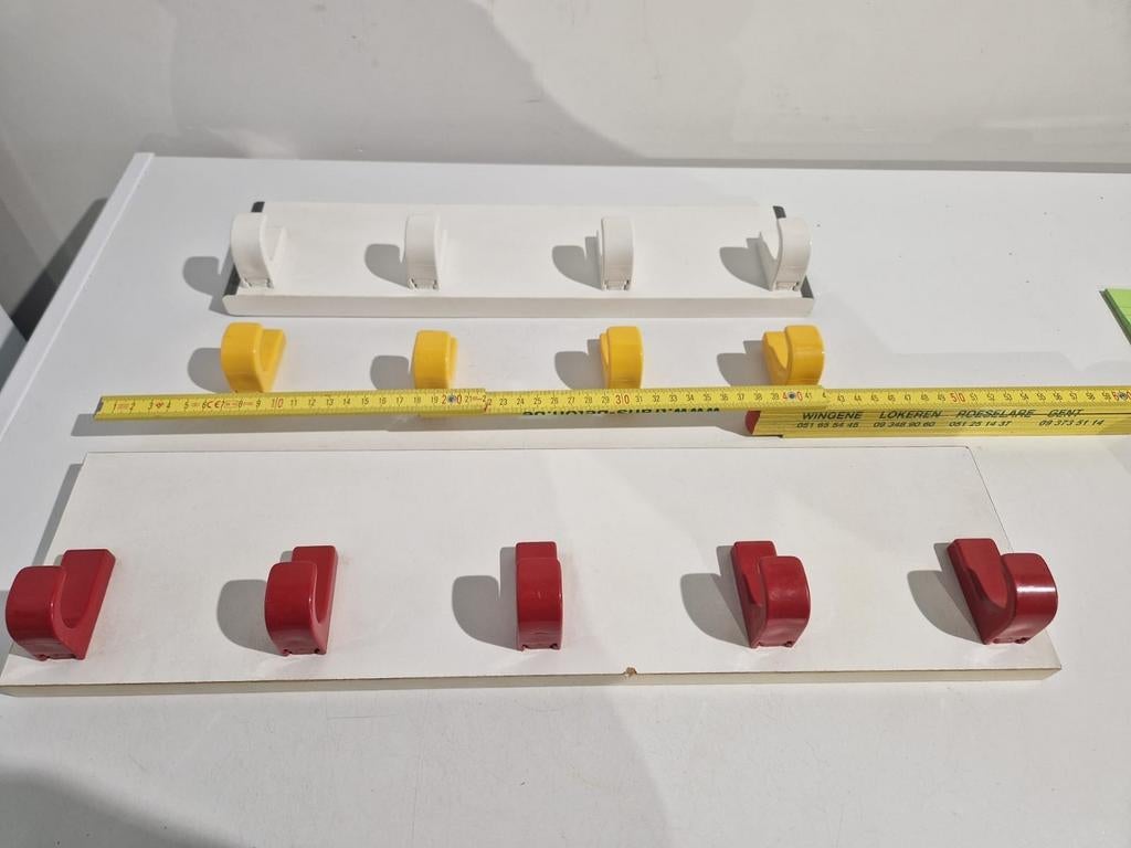 Carlo Bartoli design pour Con&Con, porte-manteau mural avec, Enlèvement ou Envoi, Comme neuf, Portemanteau mural