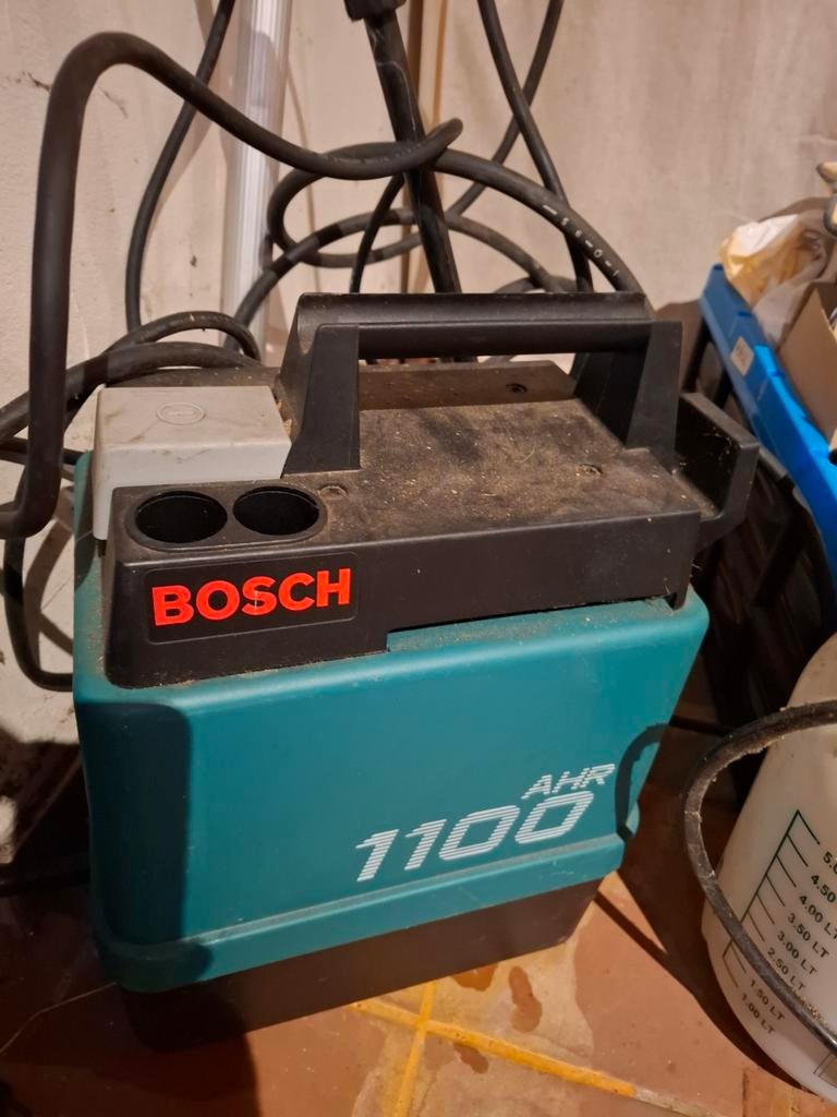 Hogedrukreiniger Bosch, Ophalen