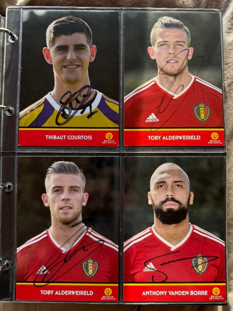 Reeks 20 gesigneerde kaarten rode duivels, Verzamelen, Ophalen of Verzenden, Nieuw, Poster, Plaatje of Sticker