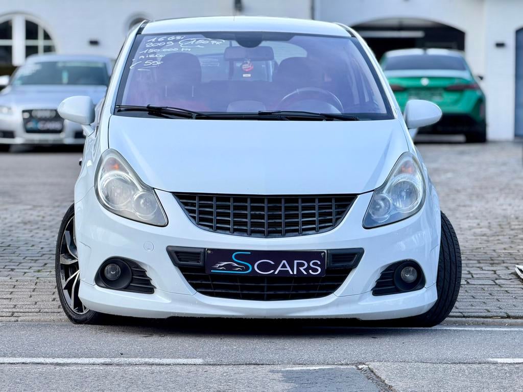 Opel Corsa Gsi 1.6i ** 150 pk **, Auto's, Opel, Voorwielaandrijving, 110 kW, 4 cilinders, 1600 cc