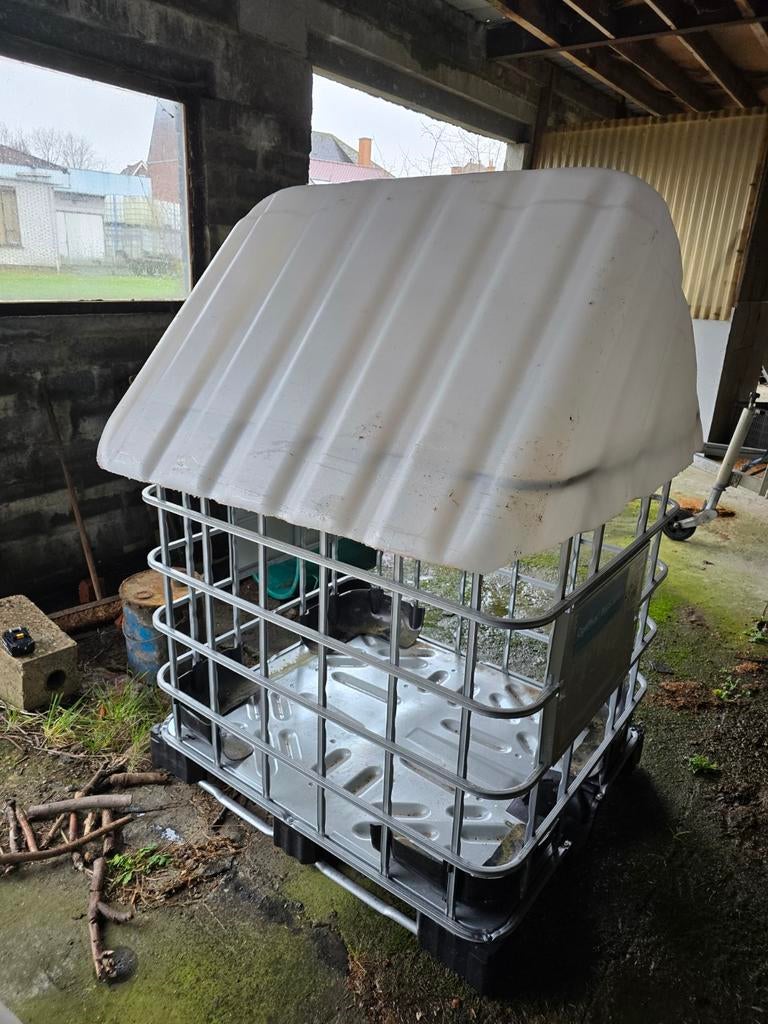 Ibc kooi met dak, Ophalen