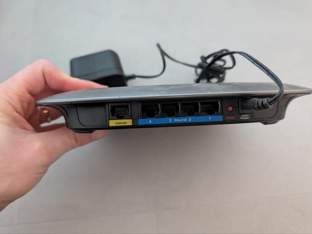 Wifi router Cisco Linksys e2000, Enlèvement ou Envoi, Routeur