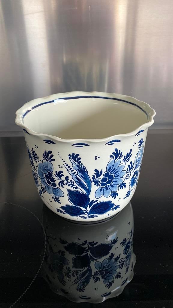 Delft cachepot Koninklijke Goedewaagen, Ophalen, Zo goed als nieuw, Minder dan 40 cm