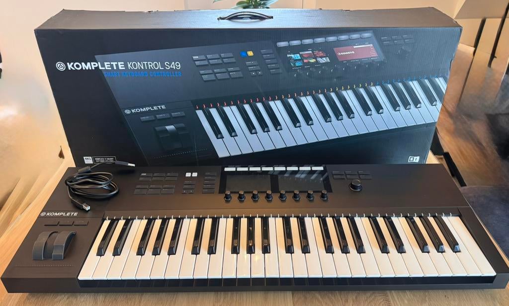 Komplete Kontrol MK2 S49. Nieuwstaat!!, Muziek en Instrumenten, Midi-aansluiting, Zo goed als nieuw, Ophalen, 49 toetsen