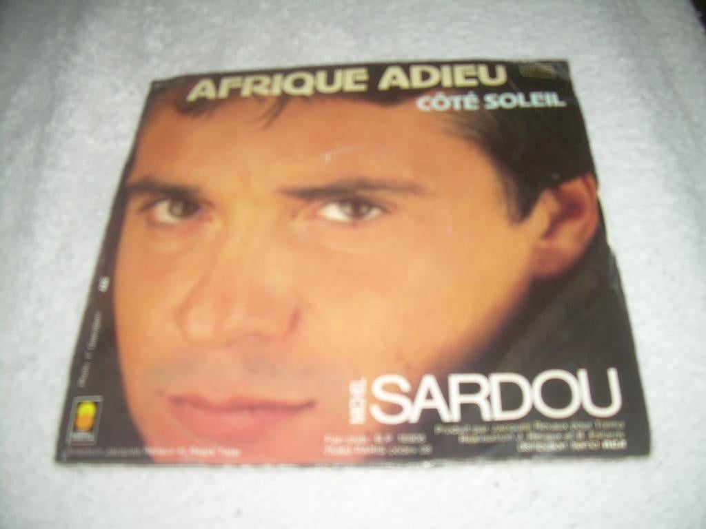 SINGLE 45 T - Michel Sardou - Afrique Adieu, Enlèvement ou Envoi, Single, Comme neuf, Pop