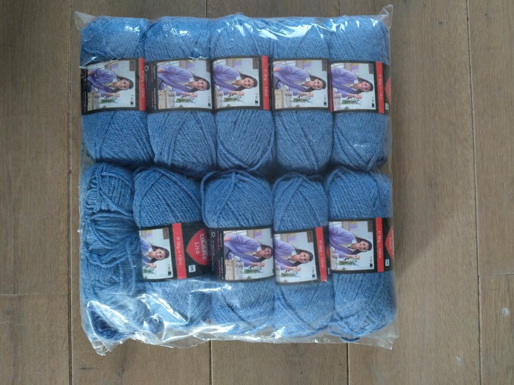 1 pak Breiwol Red Heart Lisa acryl, Hobby en Vrije tijd, Breien en Haken, Ophalen, Zo goed als nieuw, Breien of Haken