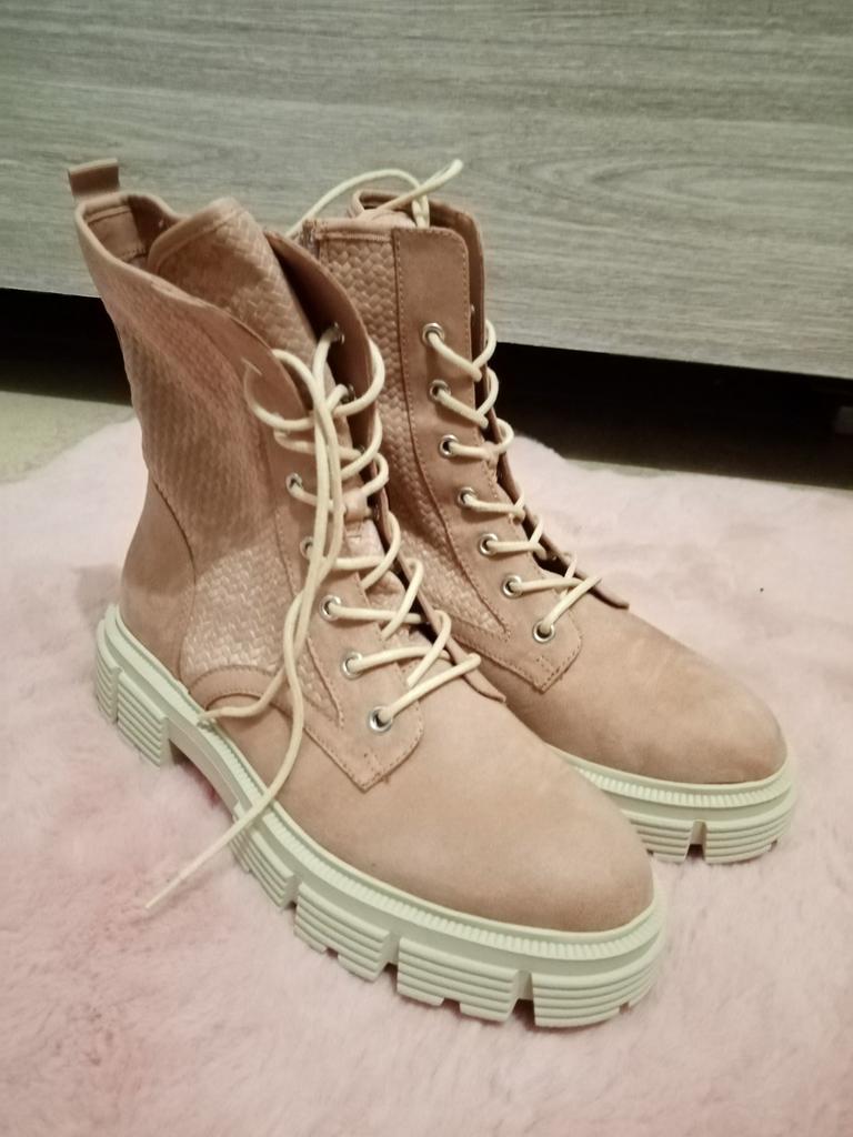 Roze botten - Nog nooit gedragen - Graceland, Kleding | Dames, Schoenen, Ophalen, Overige typen, Zo goed als nieuw, Graceland