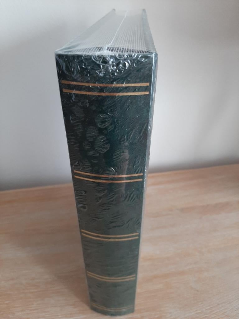 Postzegelalbum groene kleur 30 bladen/60 blz, Nieuwe staat, Verzenden, Verzamelalbum