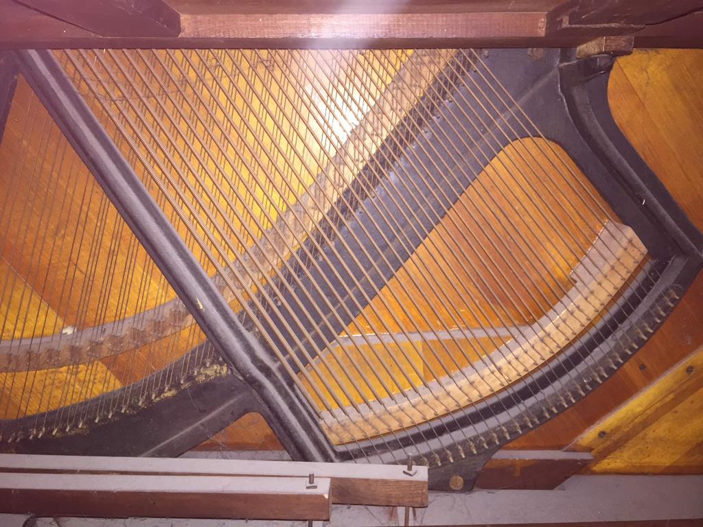 Piano, Antiquités & Art, Enlèvement