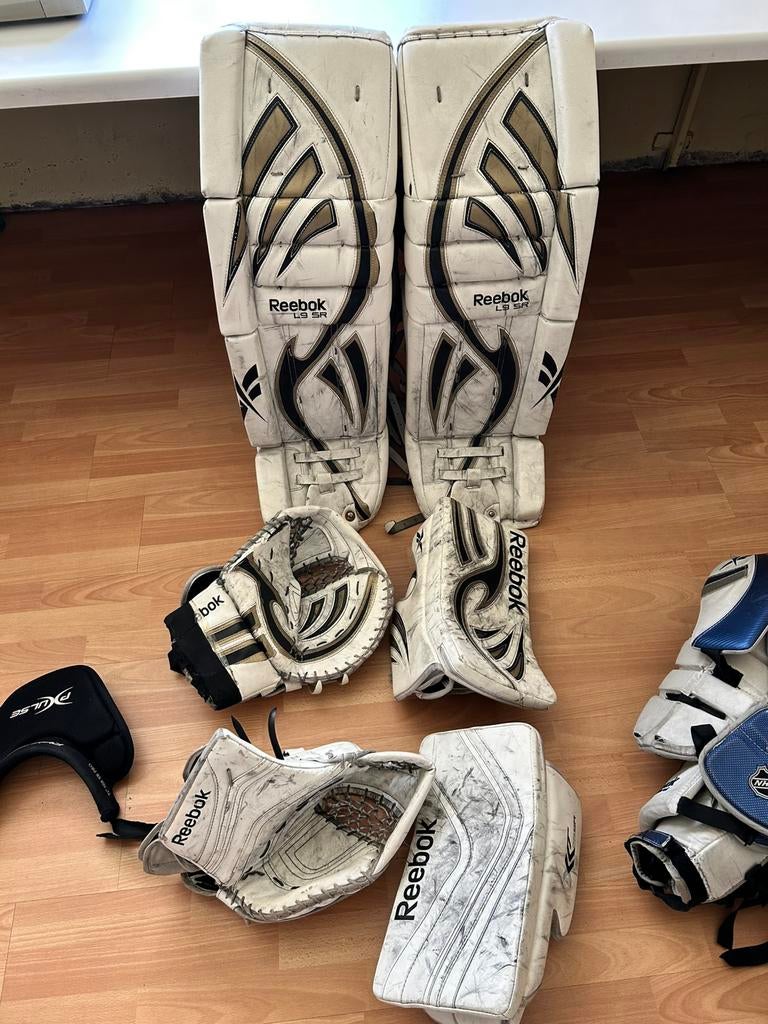 Ijshockey goalie uitrusting (senior), Sport en Fitness, IJshockey, Ophalen, Zo goed als nieuw