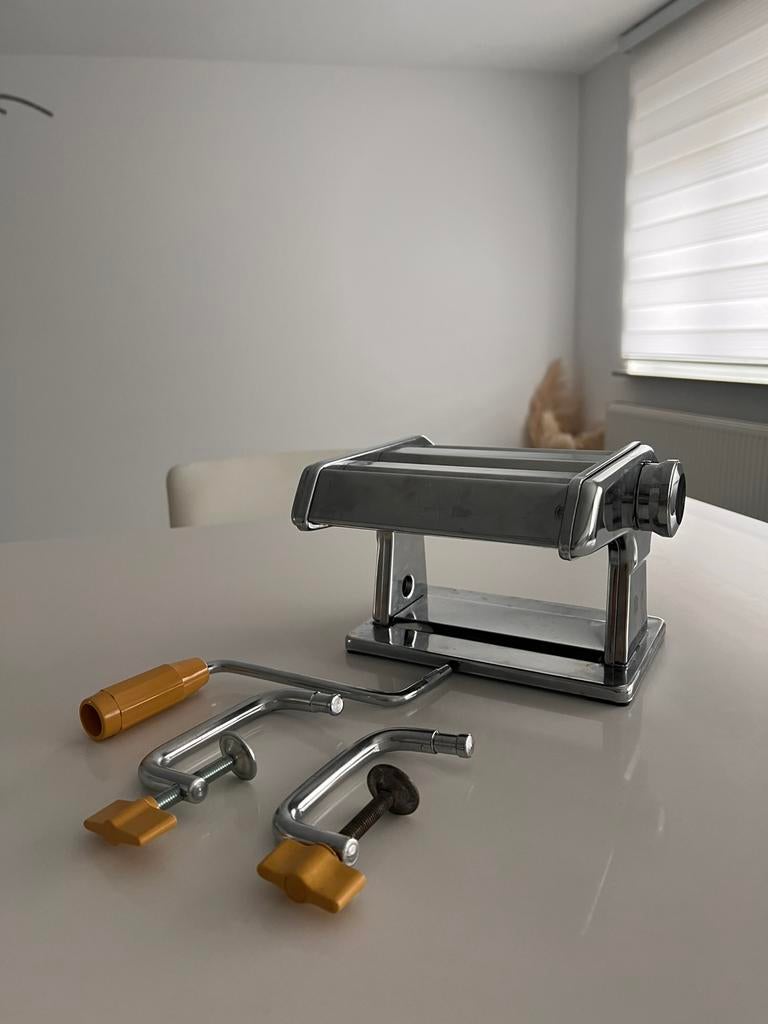 Machine à pâtes manuelle en acier inoxydable, Enlèvement, Comme neuf