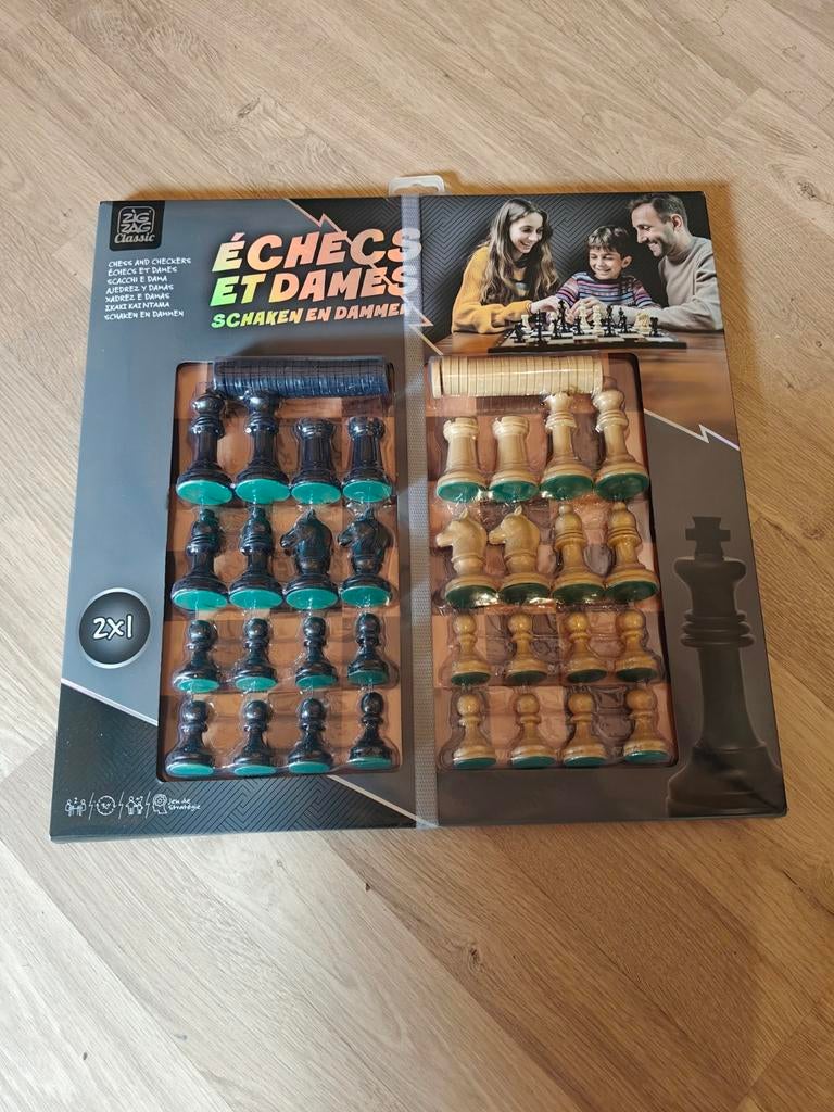 Jeu d'échecs et dames, Enlèvement