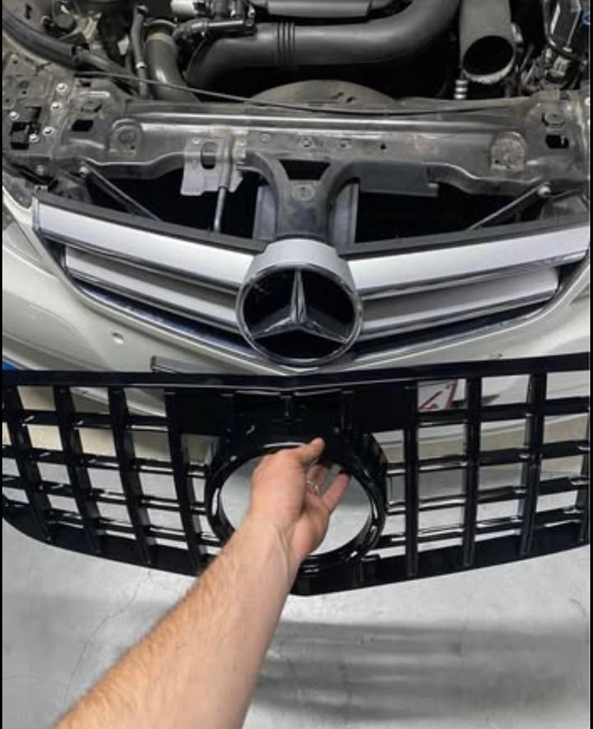 Calandre AMG GT Full Black Mercedes Classe E W212 2009-2012, Enlèvement