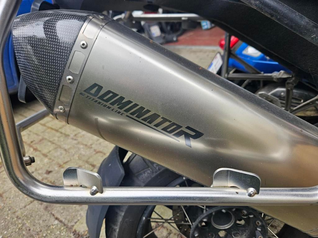 Dominator uitlaat bmw gs adventure 1200