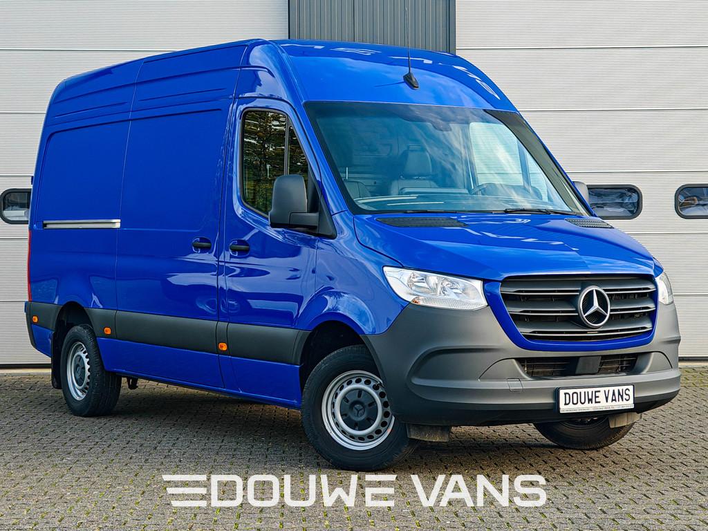 Mercedes-Benz Sprinter L2 H2 Automaat 315 BLAUW MBUX DAB Tre, Auto's, Bestelwagens en Lichte vracht, Automaat, Achterwielaandrijving