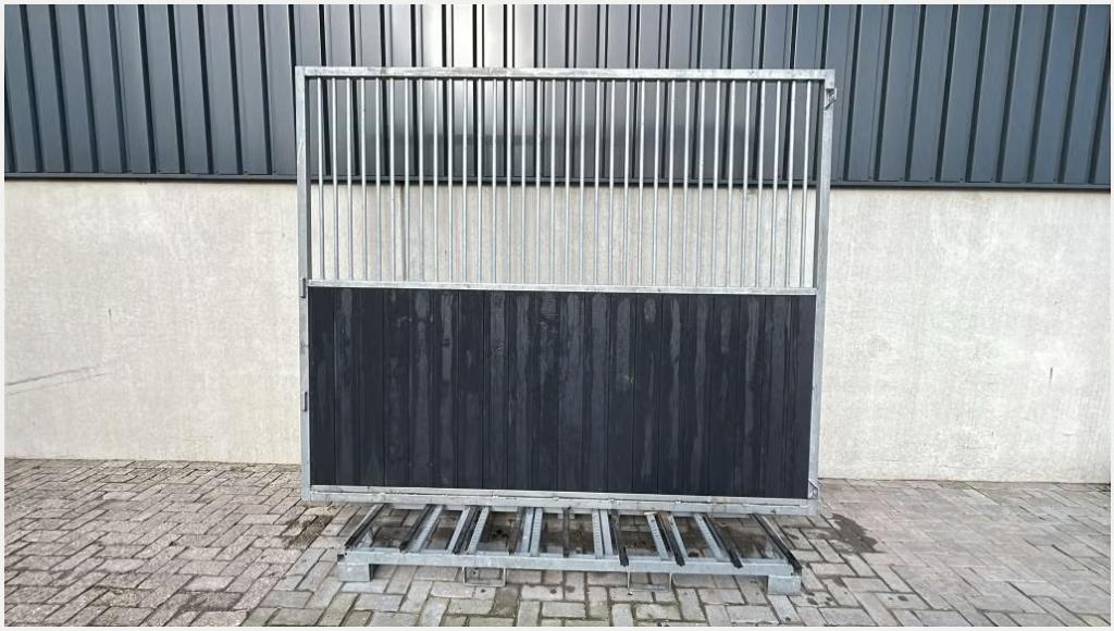 Tussenwand boven tralies | 2880 x 2400 mm. | B-Keuze, Dieren en Toebehoren, Weidegang, 4 paarden of pony's of meer
