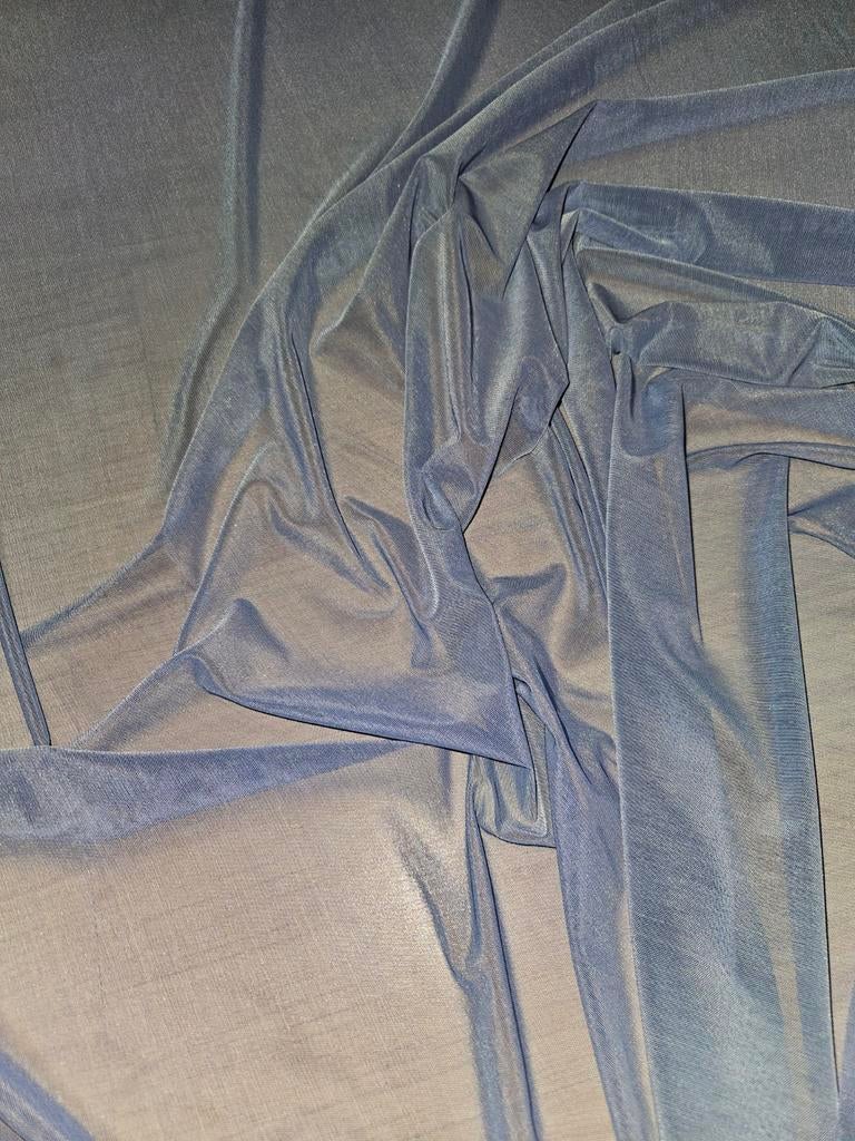 Blauwe mesh stretch stof, Ophalen