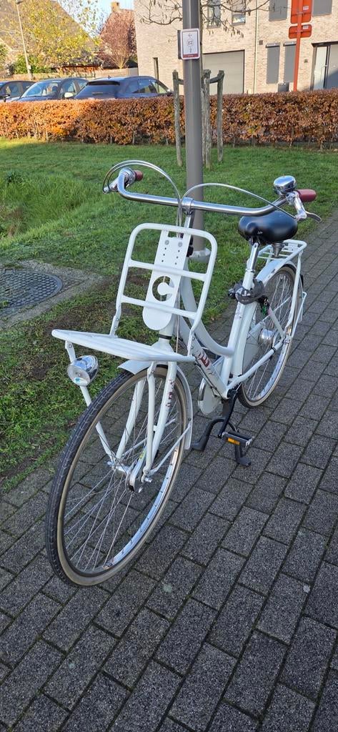 Cortina Dames fiets, Enlèvement