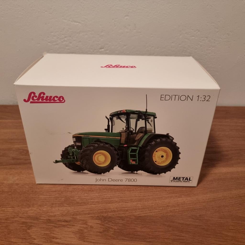 John Deere 7800 Schuco, Hobby en Vrije tijd, Modelauto's | 1:32, Ophalen of Verzenden, Nieuw, Tractor of Landbouw, Schuco