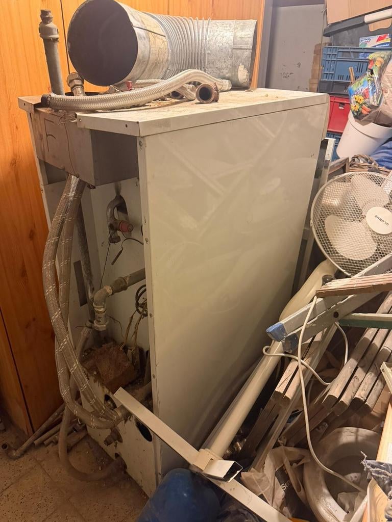 Bonjour je suis Ferrailleur GSM 0485 04 01 29 Gratuts