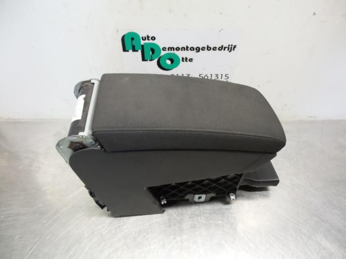 Accoudoir d'un Volkswagen Passat (Passat 05-), -, 3 mois de garantie, Utilisé, -