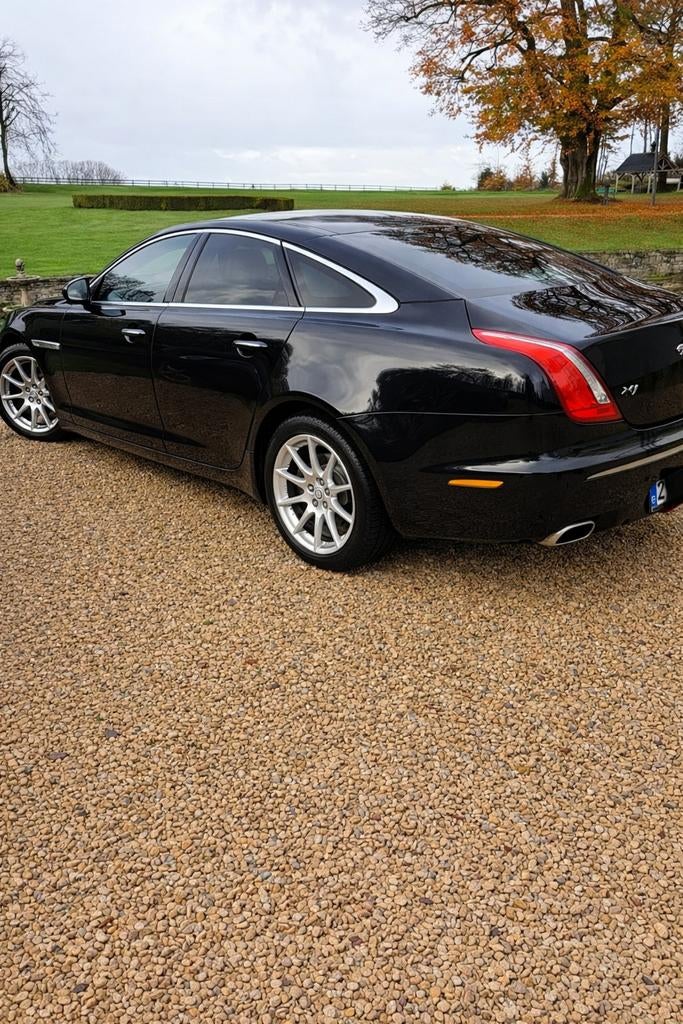 Prachtige XJ 30 D v6 2013/201000 km ct ok, Auto's, Jaguar, Automaat, 4 deurs, Zwart, USB
