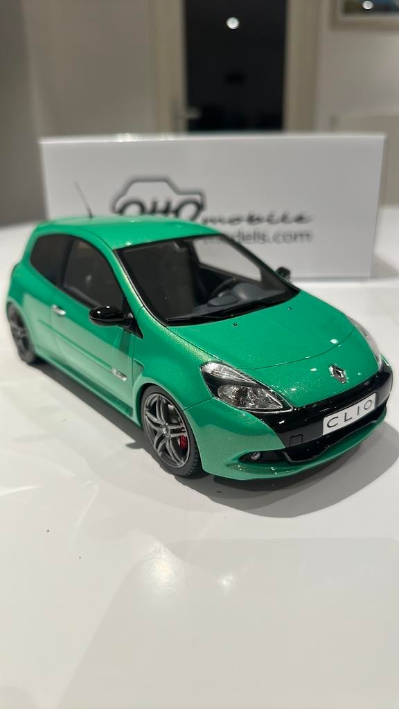 RENAULT CLIO 3 RS 1/18 OTTO État neuf, Enlèvement ou Envoi, Neuf, Voiture, OttOMobile