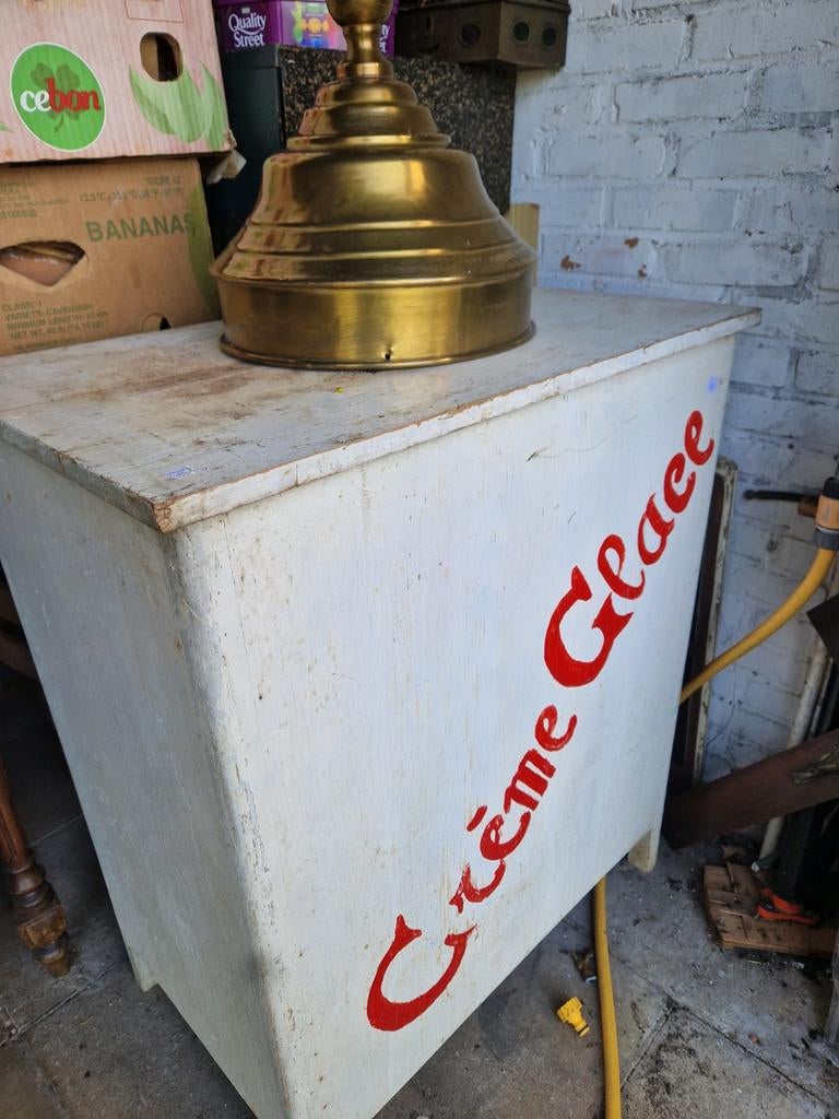 Ancien bar en bois glacé crème+horloge en cuivre 45€, Enlèvement