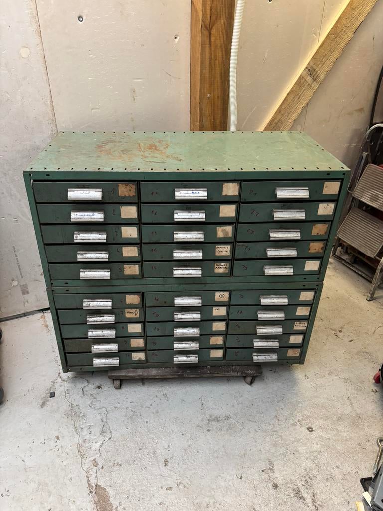 Armoire 30 tiroirs atelier vintage 100/48/85, Enlèvement