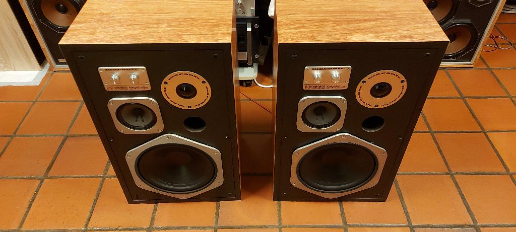 ****MARANTZ HD660****, Enlèvement, Comme neuf, 60 à 120 watts, Haut-parleurs Frontaux, Arrière ou Stéréo
