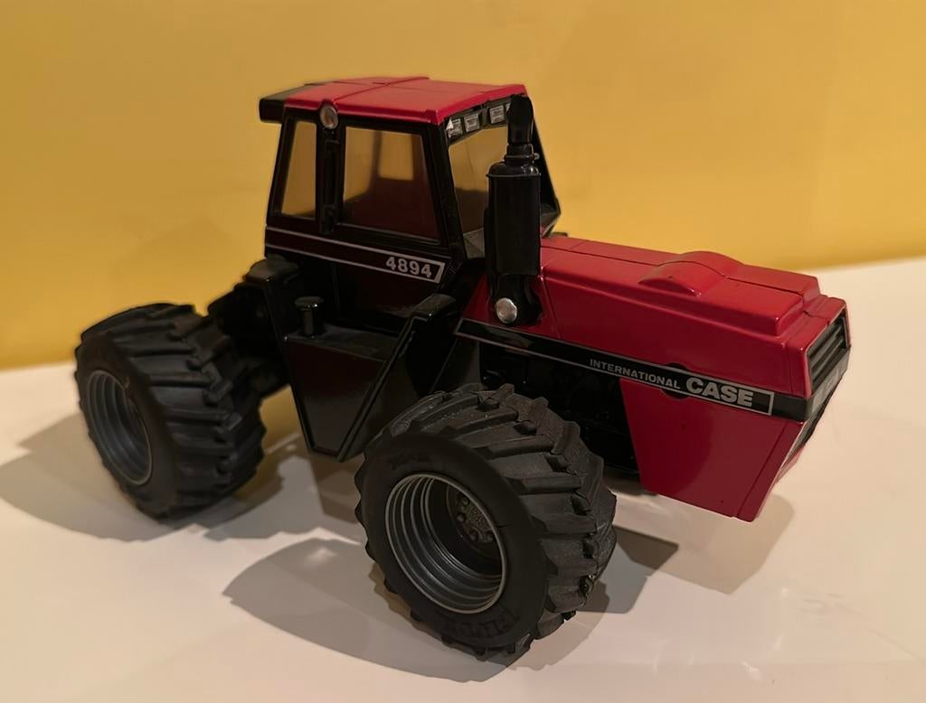 Schaalmodel Case IH 4894, Hobby en Vrije tijd, Modelauto's | 1:32, Ophalen of Verzenden, Gebruikt, Tractor of Landbouw, Britains