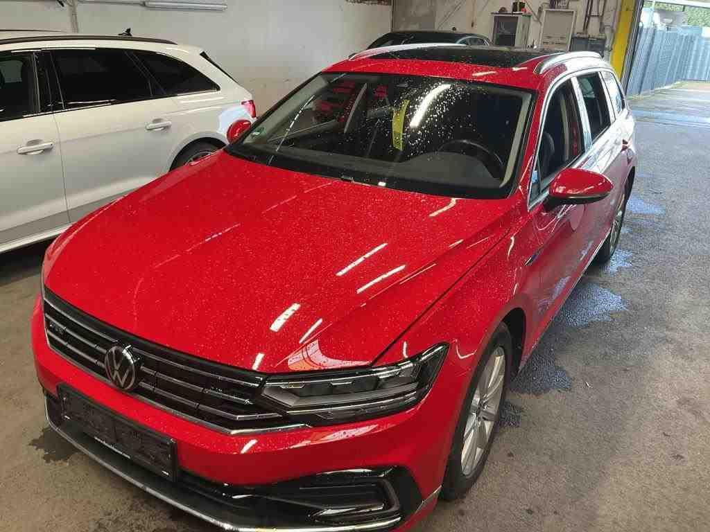 Volkswagen Passat Variant GTE 1.4 TSI PHEV 218PK Automaat 20, Auto's, Automaat, Gebruikt, Bedrijf, Break