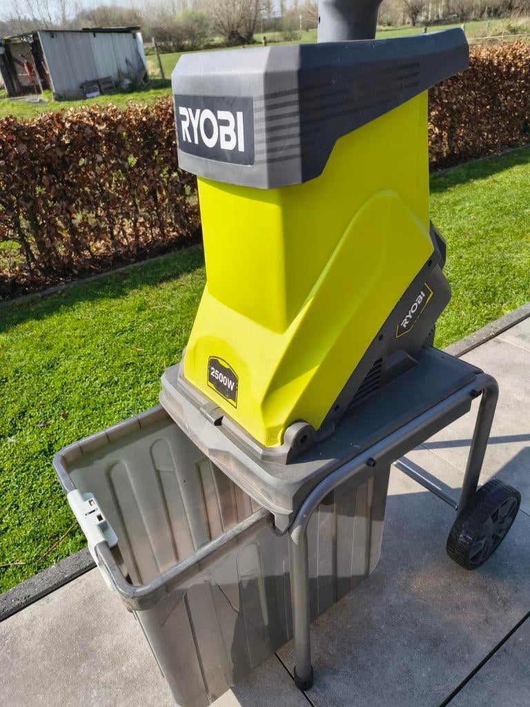 Hakselaar Ryobi zo goed als nieuw, Électrique, Enlèvement, Ryobi, Sac de ramassage
