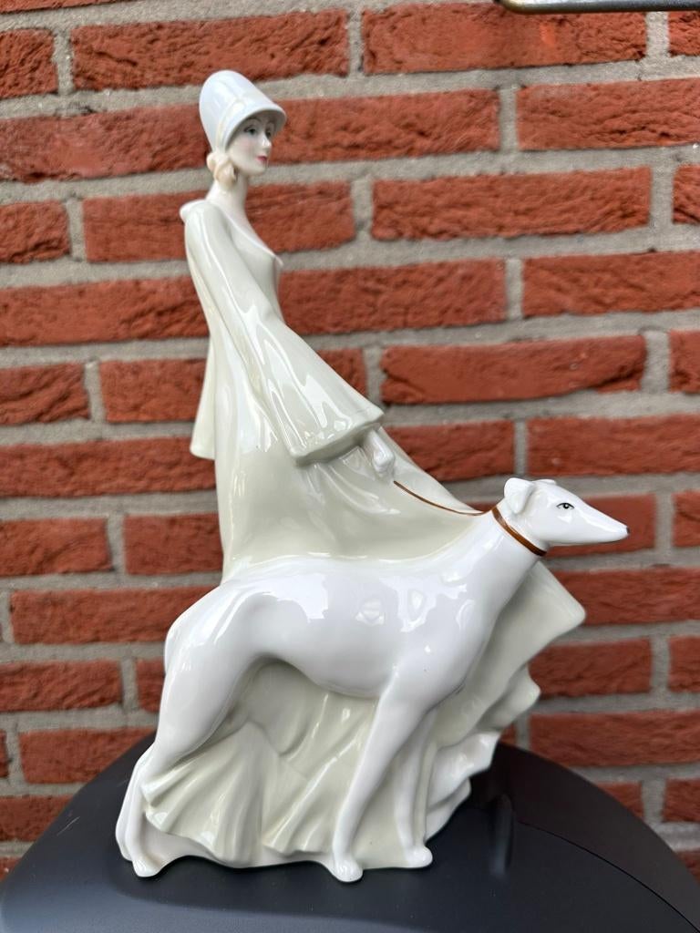 Large royal doulton lady windhond greyhound porselein beeld, Antiek en Kunst, Ophalen of Verzenden