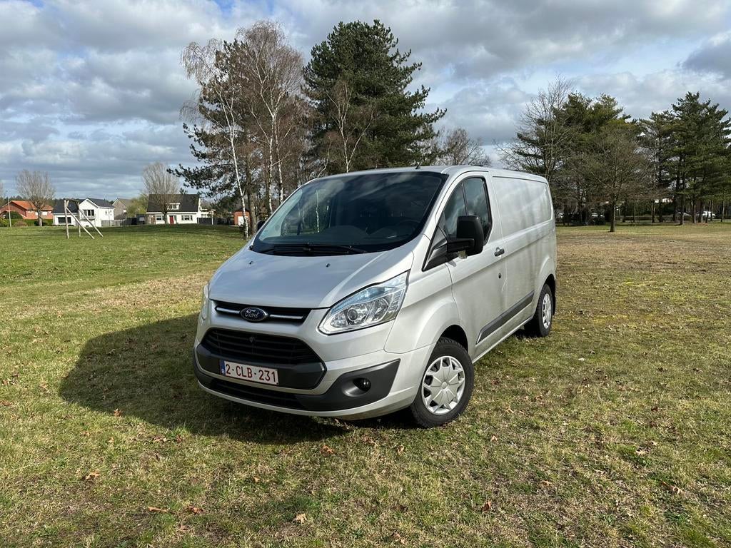 Ford Transit Custom 2.2 TDCi L1H1 Trend, Autos, Attache-remorque, 3 places, 2500 kg, Noir