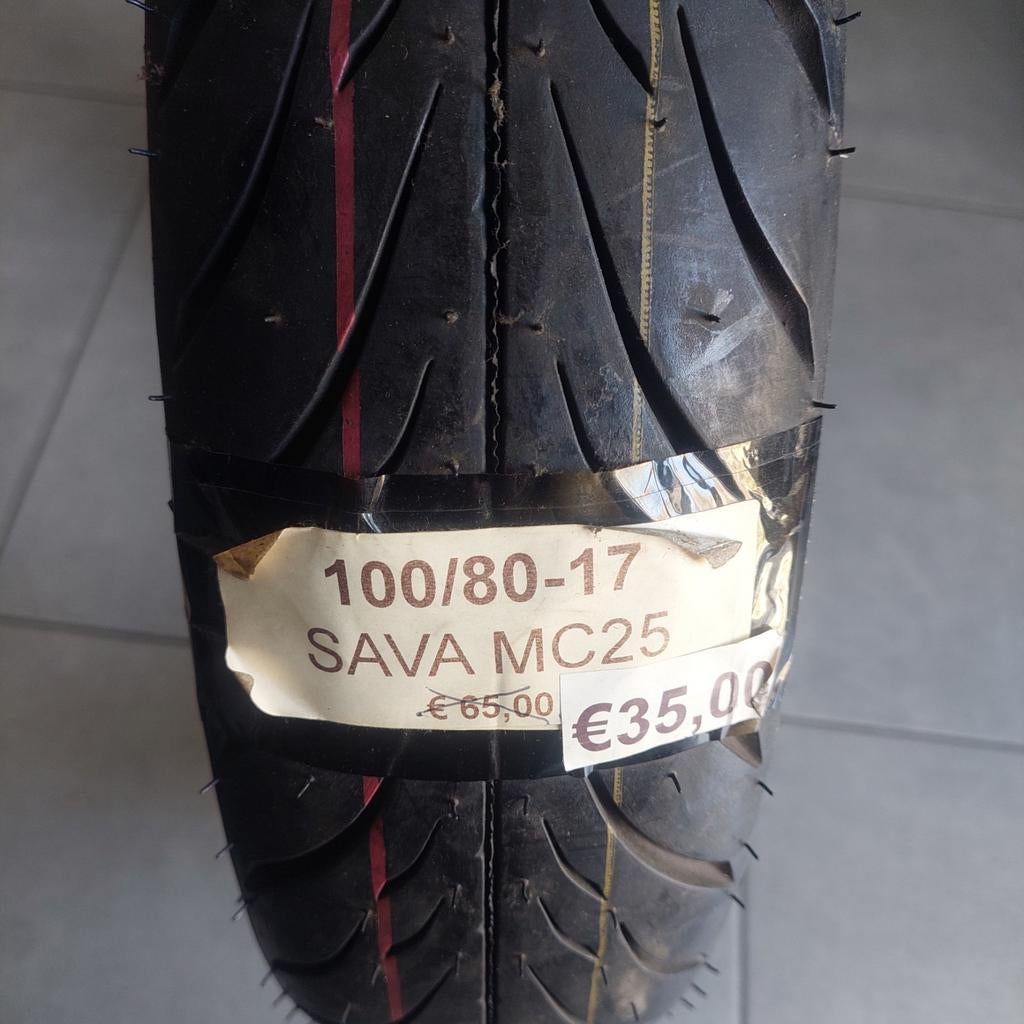 Motorbanden 17 en 18 duim, Ophalen