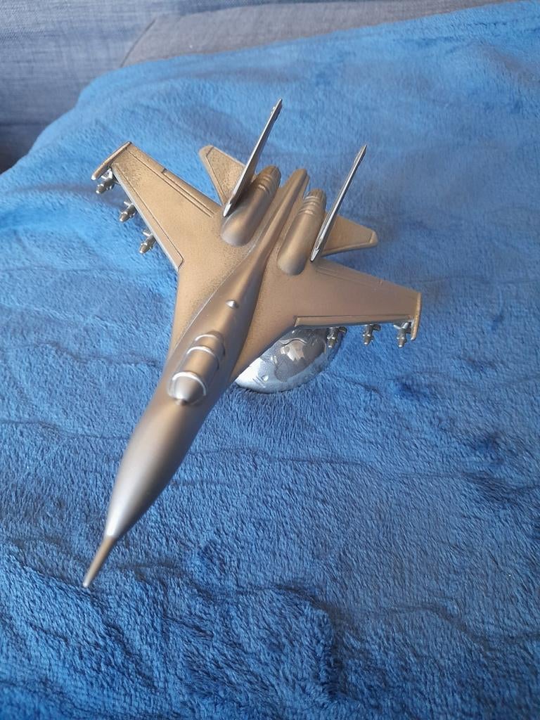 Schitterend klein metalen gevechtsvliegtuig, Ophalen of Verzenden