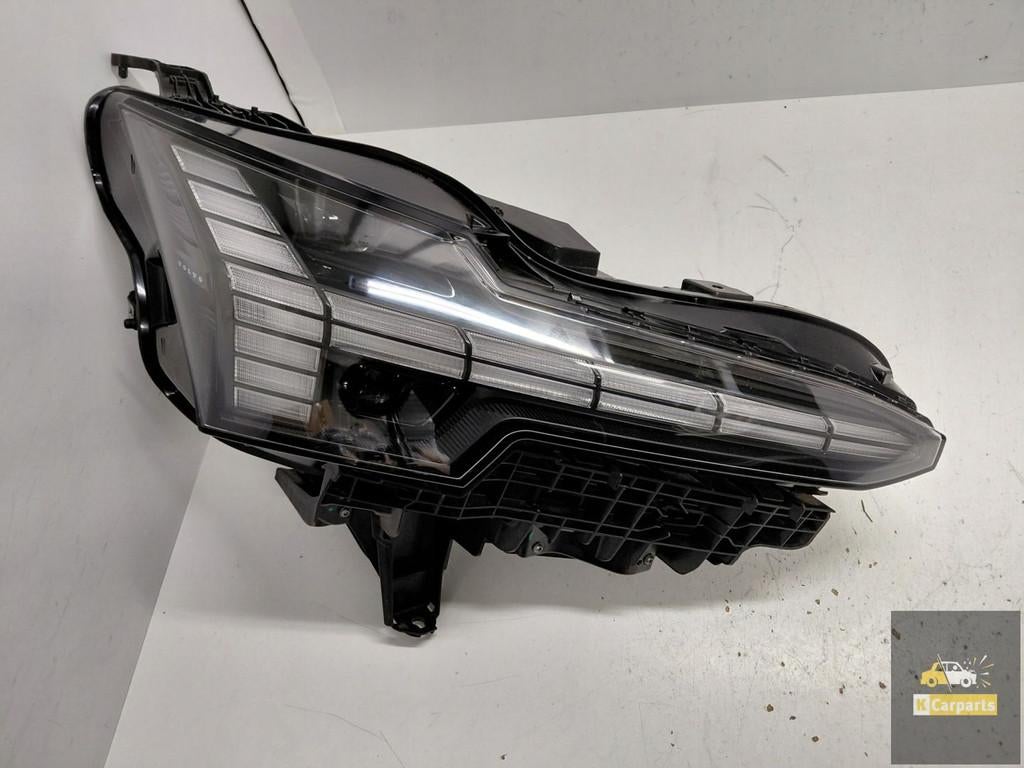 80000628, Phare droit Full LED pour Volvo EX30 EX-30, Gunnar Engellaus vag 8
405 31  Gothenburg, SE, Info@volvocars.com, Volvo Car Corporation